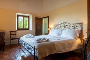 4 bedrooms, desk, iron/ironing board, WiFi - Podere i Prati – Luxury Pool Farmhouse in Val d'Orcia (Chianciano Terme)