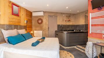 1 slaapkamer, een strijkplank/strijkijzer, wifi, beddengoed