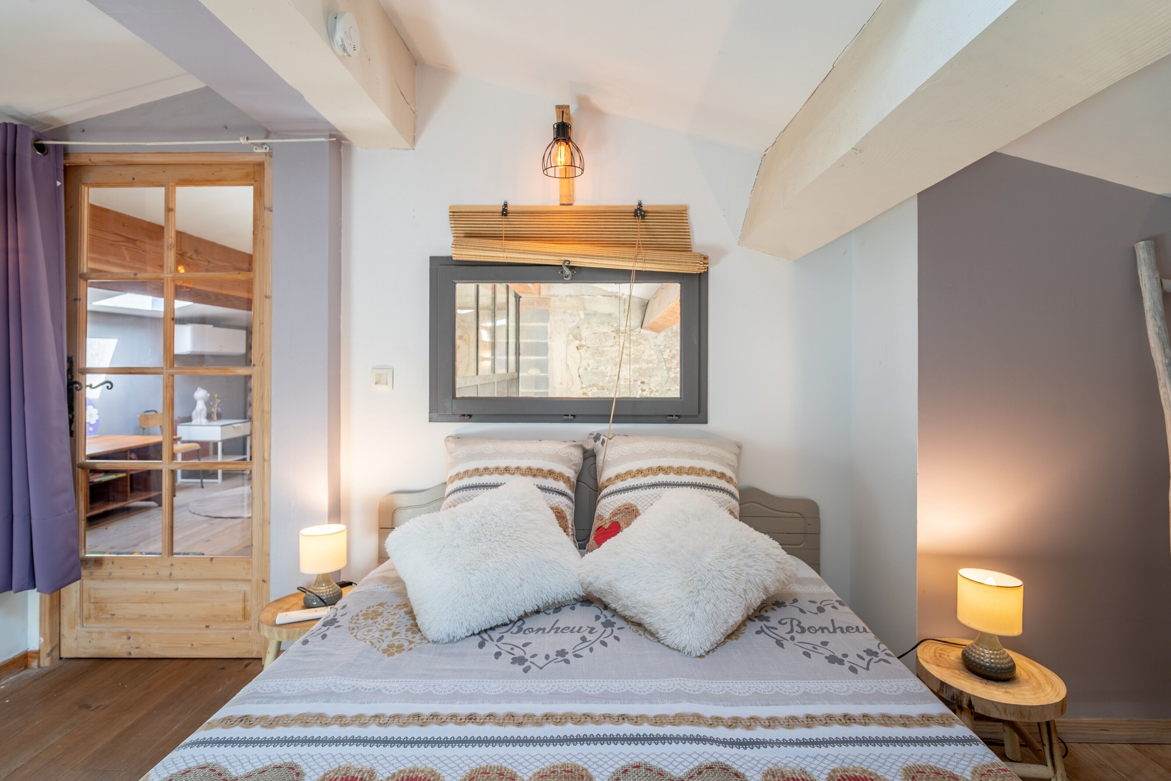 1 chambre, fer et planche à repasser, Wi-Fi, draps fournis