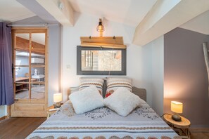 1 chambre, fer et planche à repasser, Wi-Fi, draps fournis