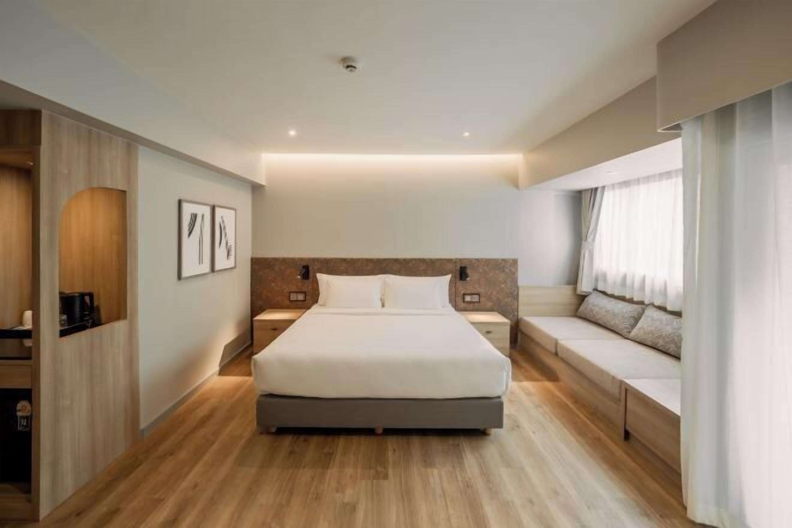 Coffres-forts dans les chambres, bureau, rideaux occultants