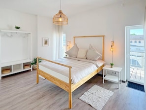 1 bedroom, WiFi, bed sheets