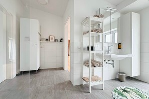 Hair dryer, towels
