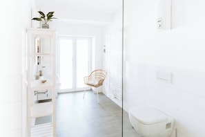 Hair dryer, towels