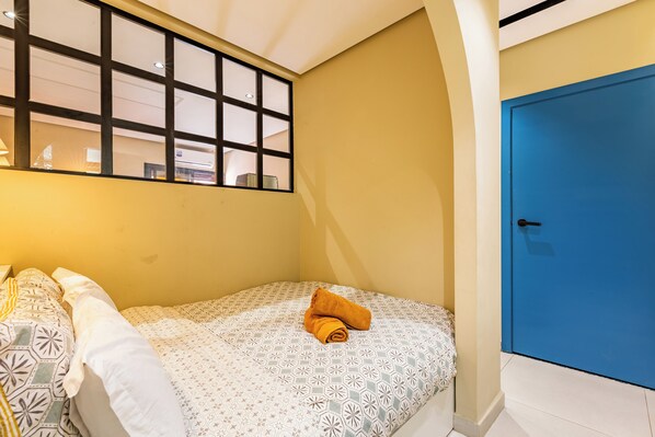 1 chambre, fer et planche à repasser, Wi-Fi, draps fournis