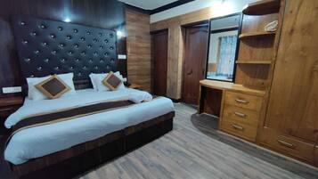 Deluxe Room | Free WiFi