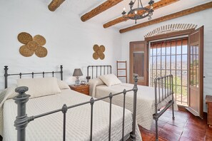 5 soveværelser, strygejern/strygebræt, Wi-Fi, sengetøj