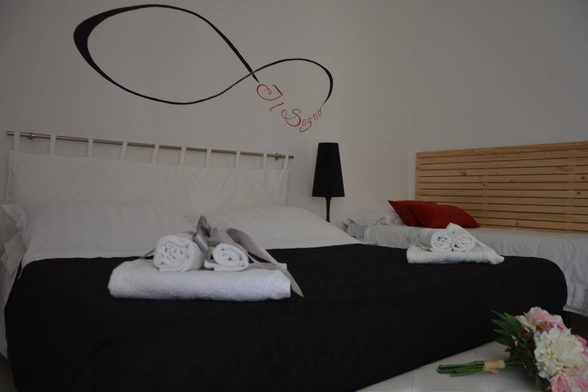 Comfort Apartment, Balcony, City View | Blackout drapes, iron/ironing board, free WiFi