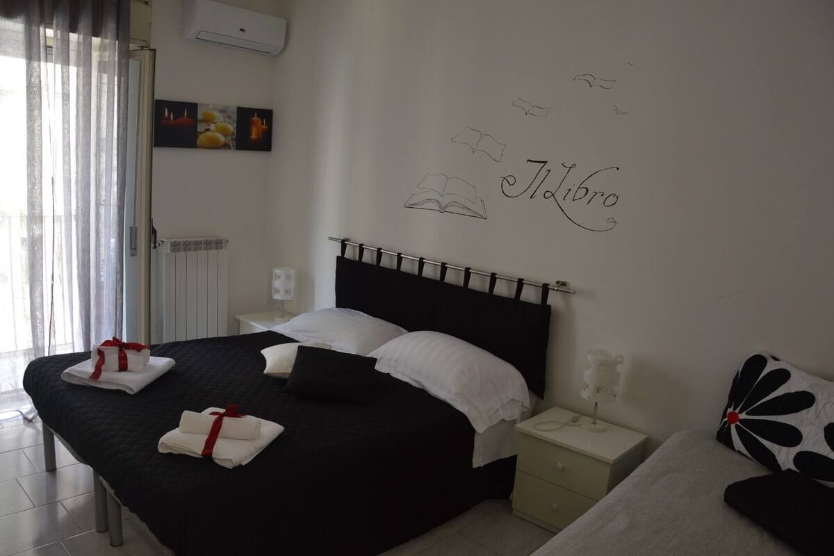 Basic Apartment, Balcony, City View | Blackout drapes, iron/ironing board, free WiFi