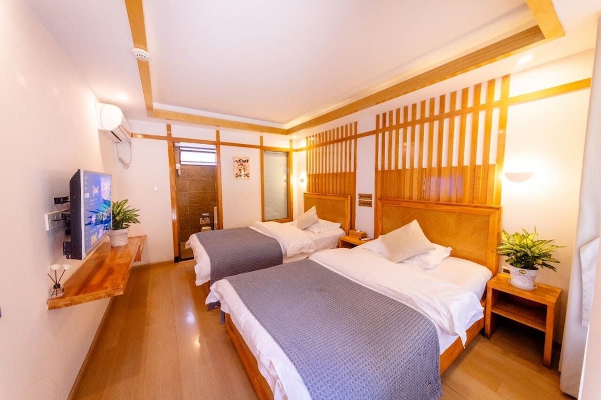 Basic Twin Room | Living area