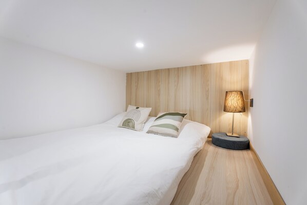 Suite, 2 Bedrooms | Blackout drapes, iron/ironing board, free WiFi