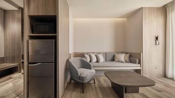 Apartment, 1 Bedroom | Living room