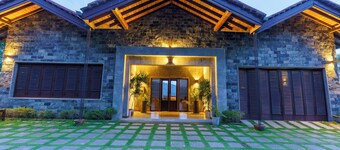 Par 03 Golf Villa Hotel
