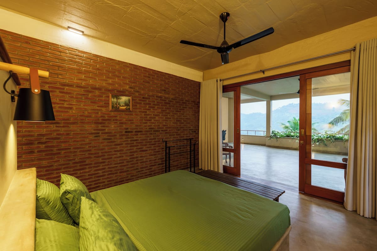 Standard Triple Room, 2 Bedrooms, Balcony, River View | Free WiFi, bed sheets
