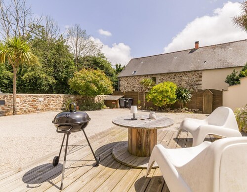 Charming house for 2 near Cherbourg