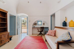Villa, 3 chambres, piscine privée | Coin séjour