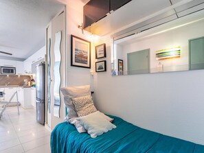 Room - Air-conditioned studio sea view with parking, Sète (Sète)