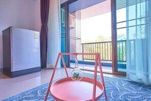 Deluxe Double Room | Desk, free WiFi, bed sheets