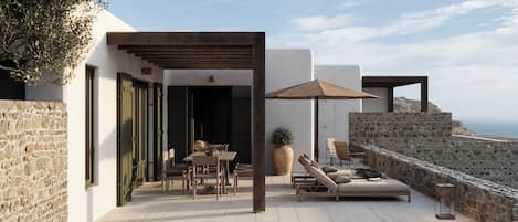 Minibar, in-room safe, soundproofing, iron/ironing board