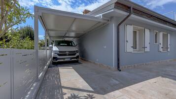 Enceinte de lâhĂ©bergement