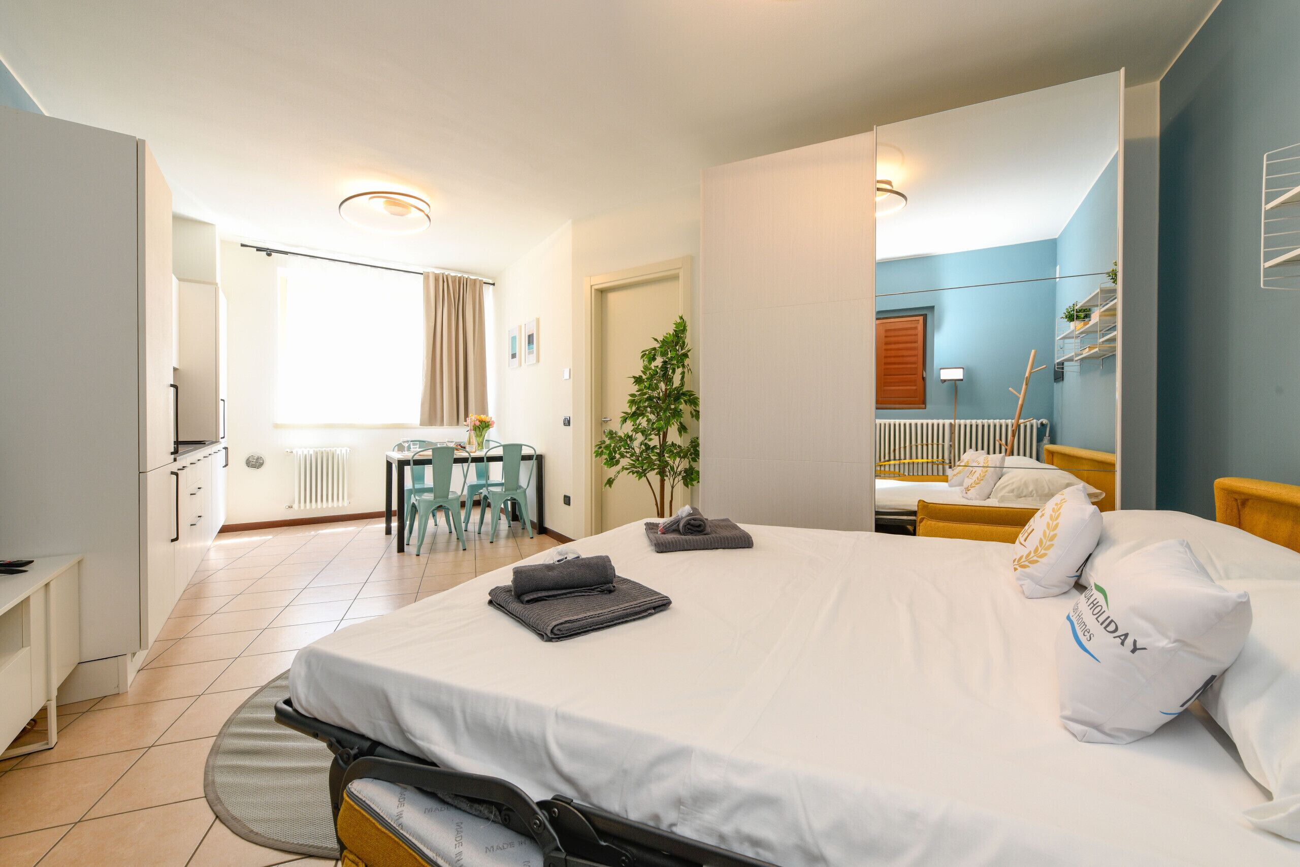 In-room safe, free WiFi, wheelchair access