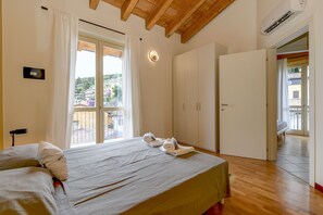 1 bedroom, in-room safe, free WiFi, wheelchair access