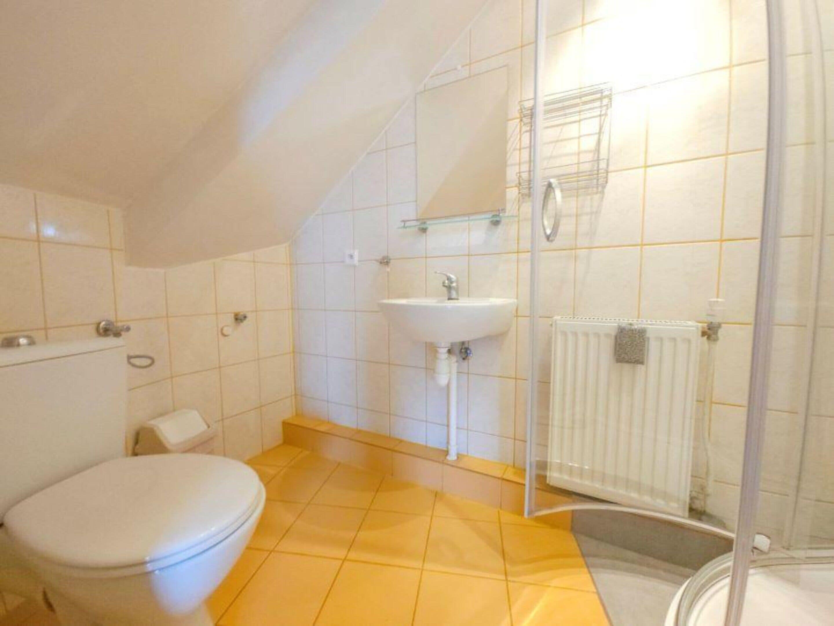 Apartment | Bathroom