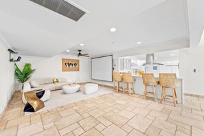 تلفزيون ذكي، مكتب