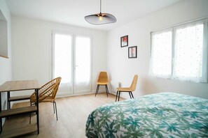 1 chambre, fer et planche à repasser, Wi-Fi gratuit