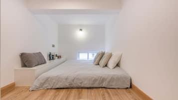 Suite, 3 Bedrooms | Blackout drapes, iron/ironing board, free WiFi
