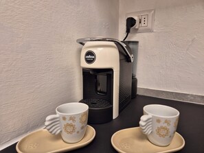 Kaffe och/eller kaffebryggare