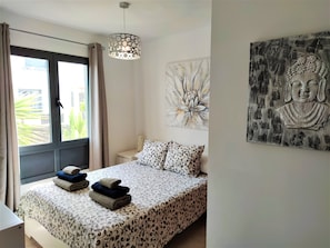 In-room safe, iron/ironing board, free WiFi, bed sheets