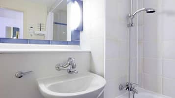 Standard Tek Büyük Yataklı Oda | Banyo