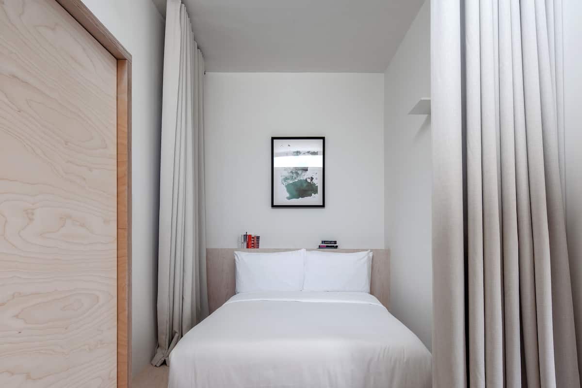 Studio, Balcony | In-room safe, blackout curtains, soundproofing