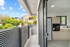 Apartment, Balcony | Bahagian dalam