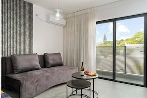 Apartment, Balcony | Interior - Gesher Haziv Modern Stay by Sea N' Rent (Gesher HaZiv)