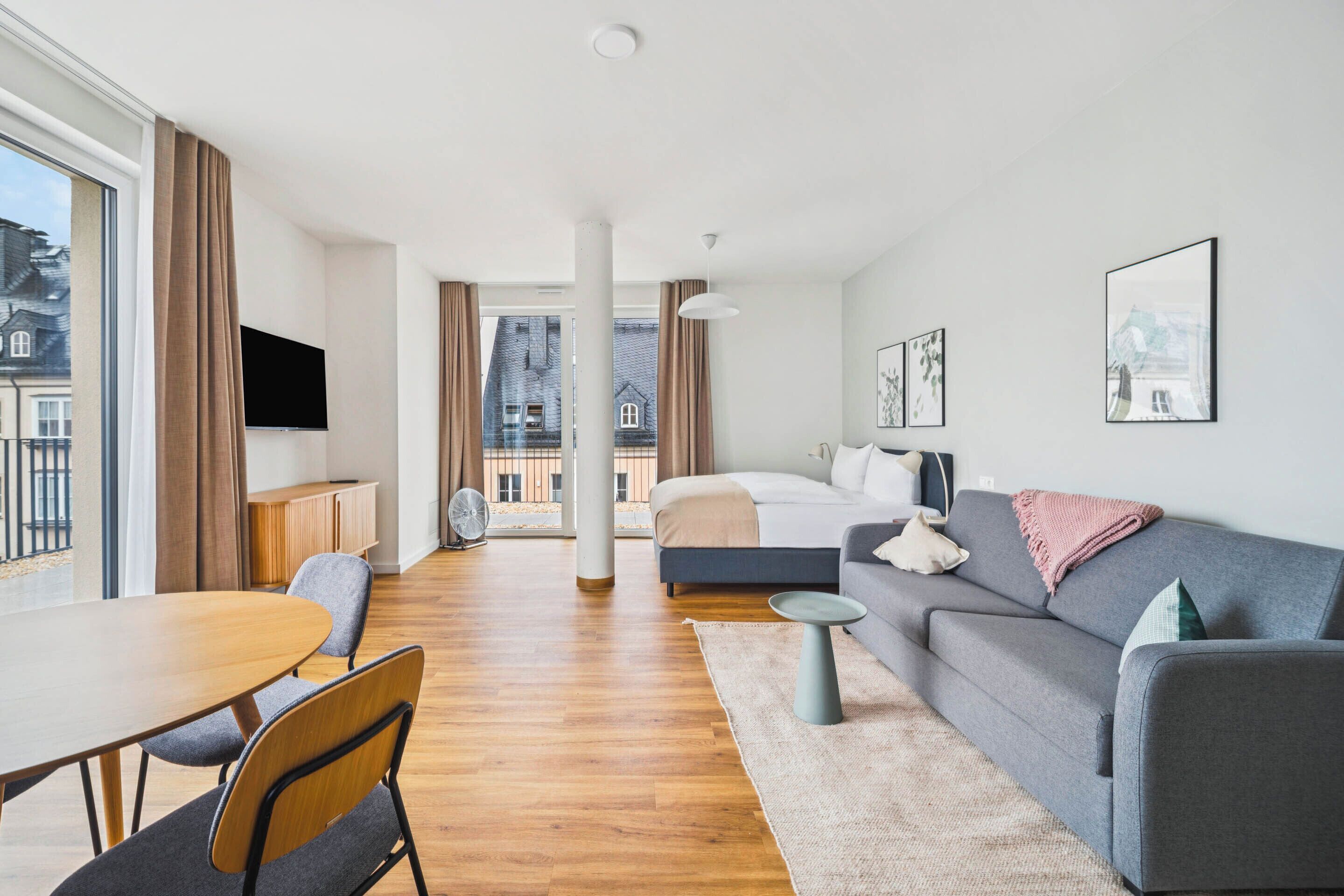 Comfort Suite with Private Terrace | Individually decorated, individually furnished, desk, laptop workspace