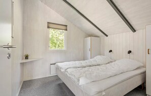 3 bedrooms, free WiFi - Cozy home in Tarm with sauna (Tarm)