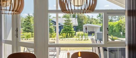 تناول الطعام