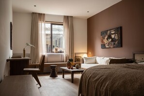Deluxe Σουίτα, Θέα στην Πόλη | Γραφείο, κουρτίνες συσκότισης, σίδερο/σιδερώστρα, δωρεάν Wi-Fi 