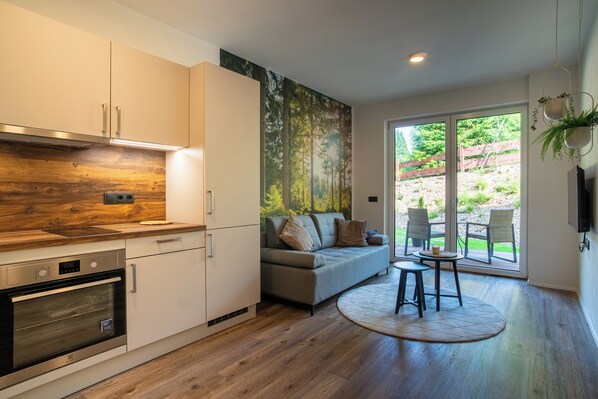 Apartment, Garden View | Living area