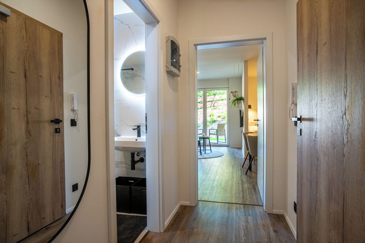 Apartment, Garden View