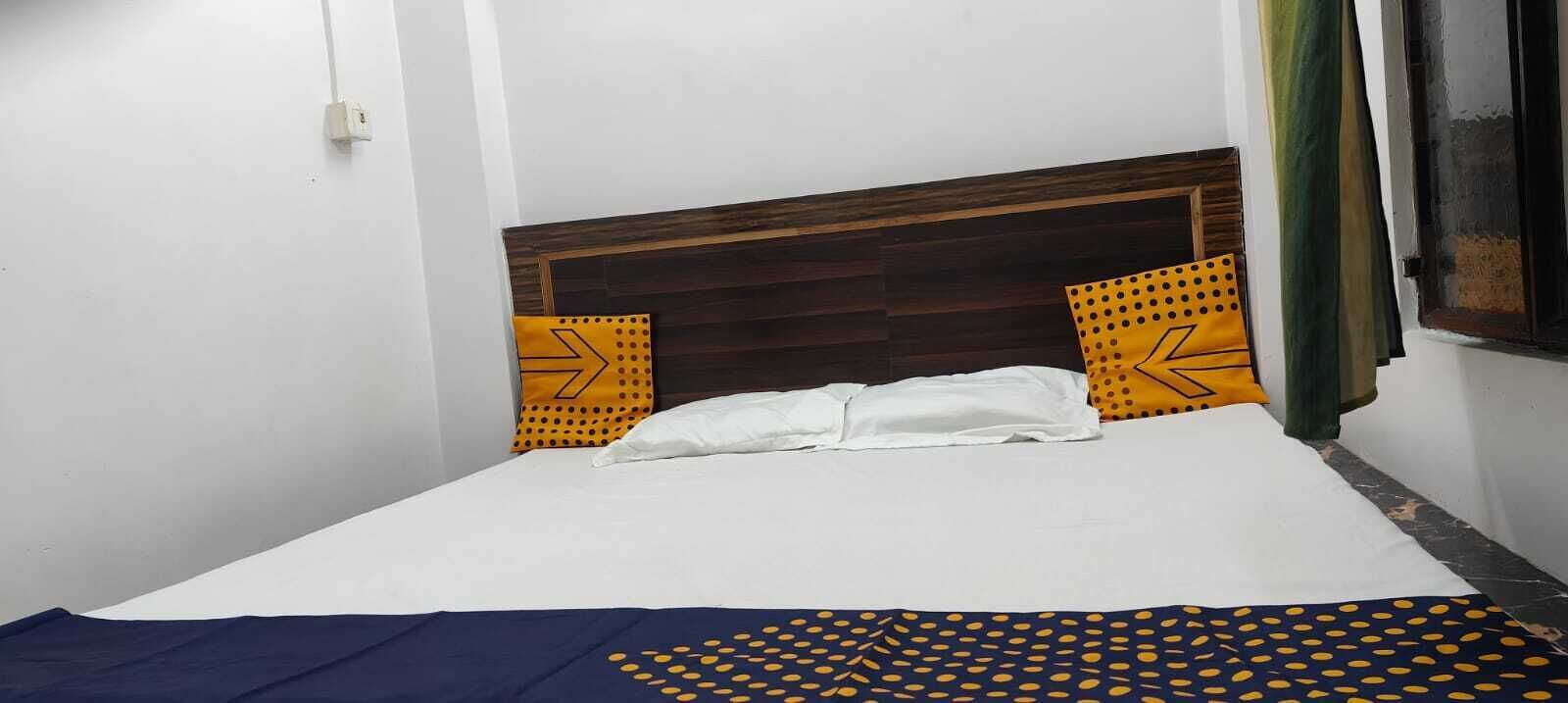 Deluxe Room | Desk, laptop workspace, free WiFi