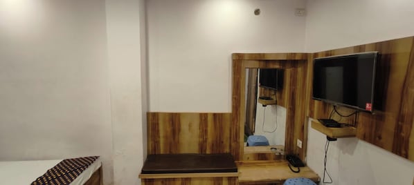 Habitació familiar | Escriptori, espai de treball apte per a portàtils i wifi gratuïta