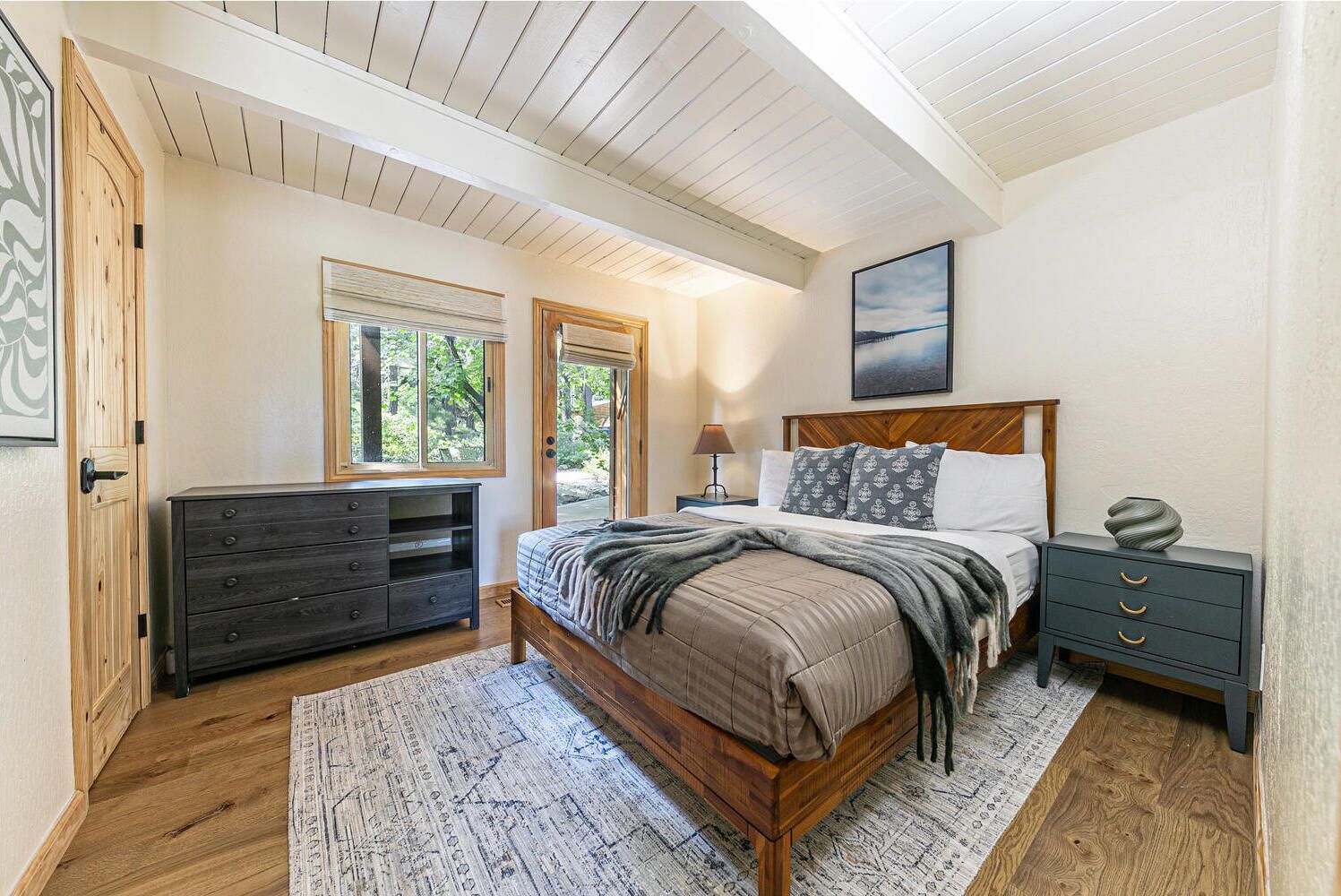 4 chambres, fer et planche à repasser, Wi-Fi gratuit, draps fournis