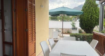 Lulu Home 3 minutes from Guidaloca beach