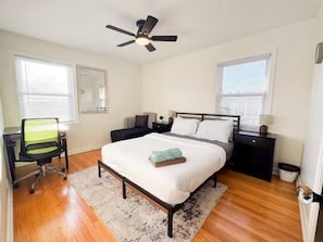 4 Schlafzimmer, Bügeleisen/Bügelbrett, Reisekinderbett, kostenloses WLAN