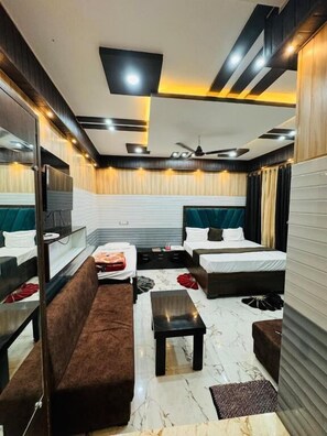 Room - Hotel Samiksha Inn (Ayodhya)