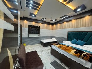 Room - Hotel Samiksha Inn (Ayodhya)