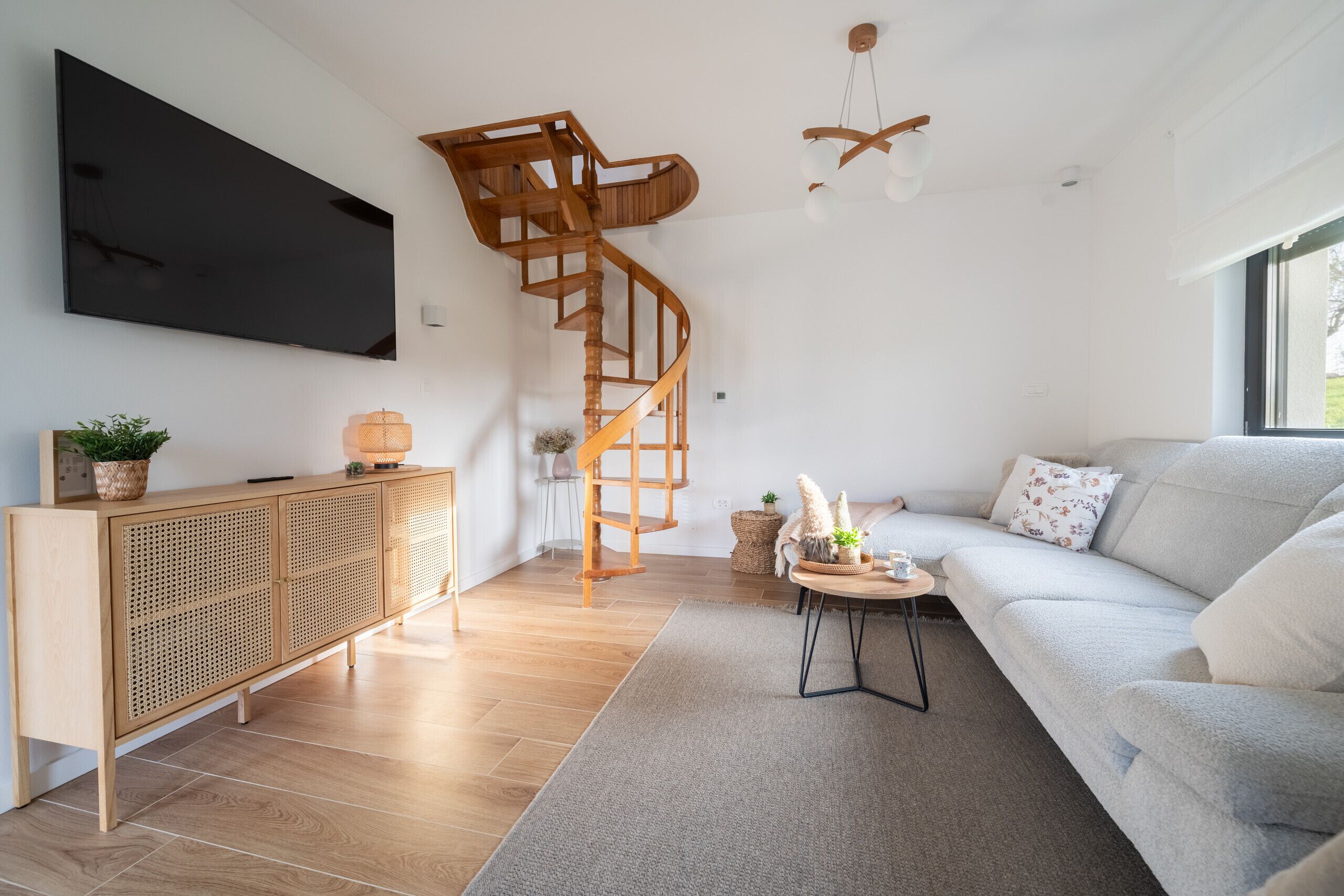 Nhà | 3 phòng ngủ, bàn 